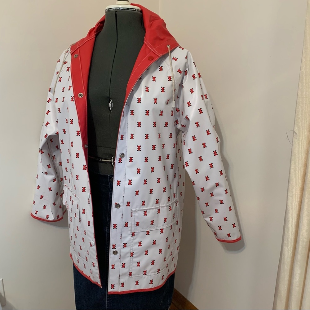 Out ‘n About reversible rain coat size medium